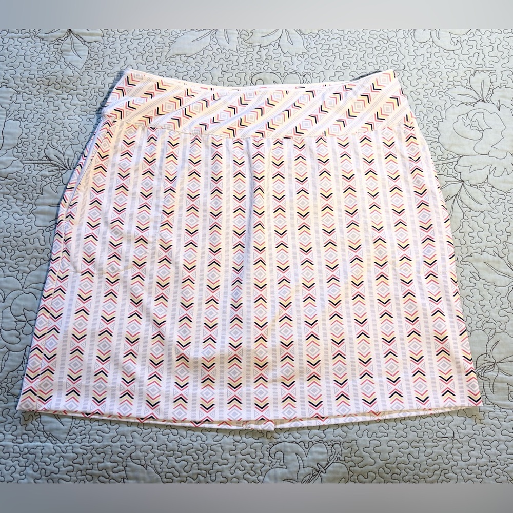 FAIRWAY & GREENE Raleigh Golf UPF50+ Athletic Skort ~White/Multi NWOT Sz L 💚